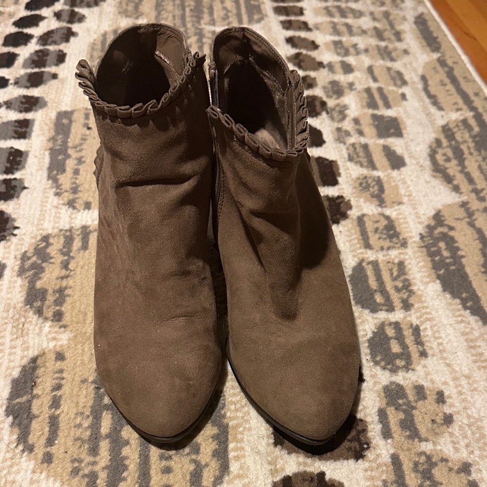 AEROSOLES Brown Ankle Boots with Ruffle Trim